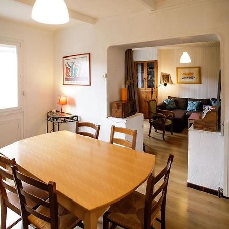 Gite Rue Tranquille Padern Exterior foto